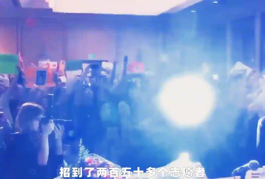 五岁患癌男孩蝙蝠侠梦，全城总动员市长警察局长出演