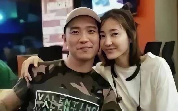 王丽坤前夫詹浩礼骗13.9亿，买金条豪车被判无期