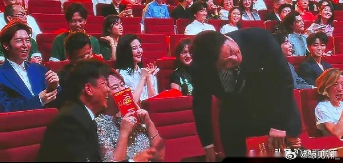 沈腾惠英红此前还有哪些暖心互动？