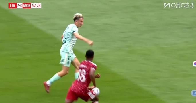 范迪克犯规给对手送出点球 利物浦2-1摩纳哥