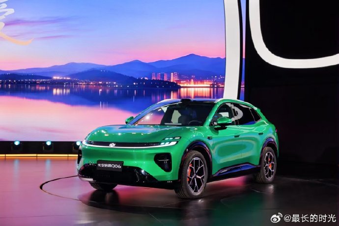 长安启源A06的内饰设计有什么亮点？