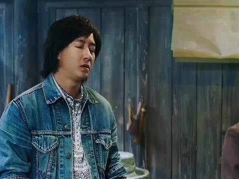 亲父子难传水晶糕手艺，儿子称起早揉肿手仍做不出父亲味道