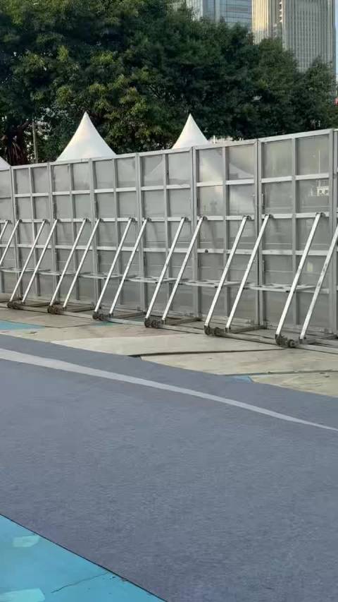 孙怡浪姐历练后登台表演更流畅舒展