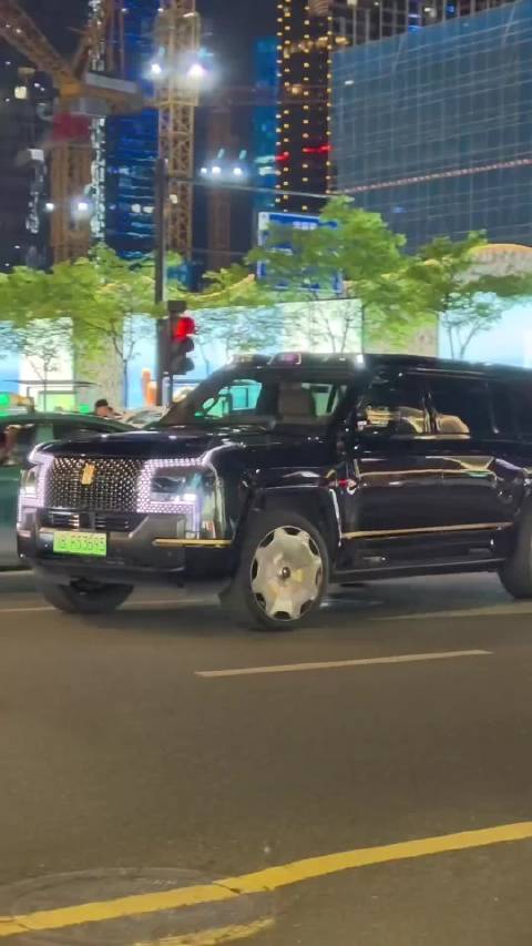 仰望u8l 一台能压得住绿牌的车 丝毫不影响它的气质