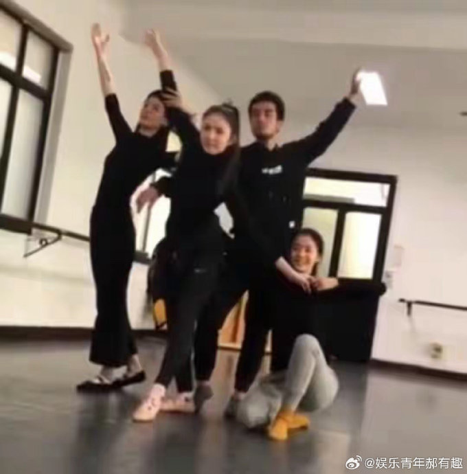 王楚然艺考时的自备稿件是什么？