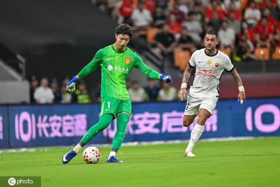 中超：铜梁龙2-3海港 向余望、魏震点射，莱昂纳多双响+制胜