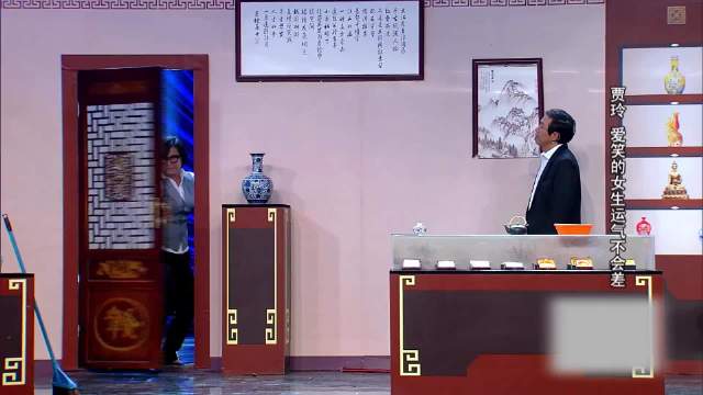 贾玲上班第一天就祸祸老板，这逆天强运无人可挡 欢乐喜剧人