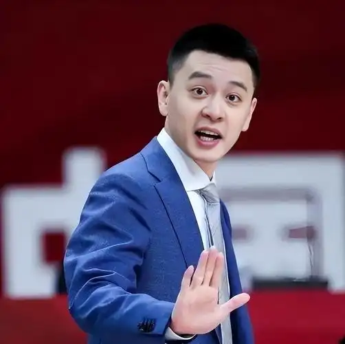 重回辽篮？杨鸣终于发声，官宣决定，谁注意社媒个人介绍改变