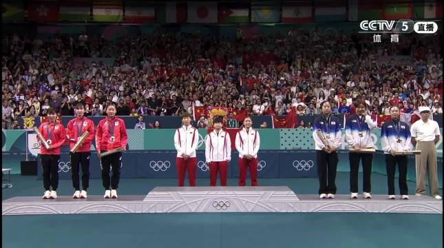 巴黎奥运女团夺冠，陈梦孙颖莎王曼昱卫冕成功
