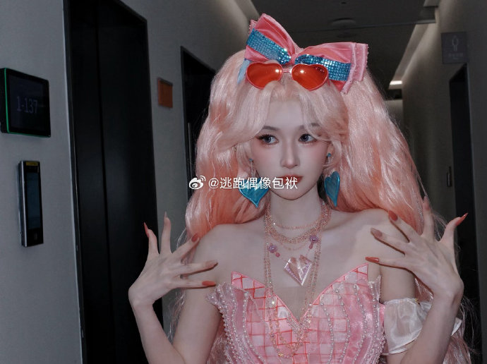 王玉雯本人如何回应刺激之夜的反差表现？