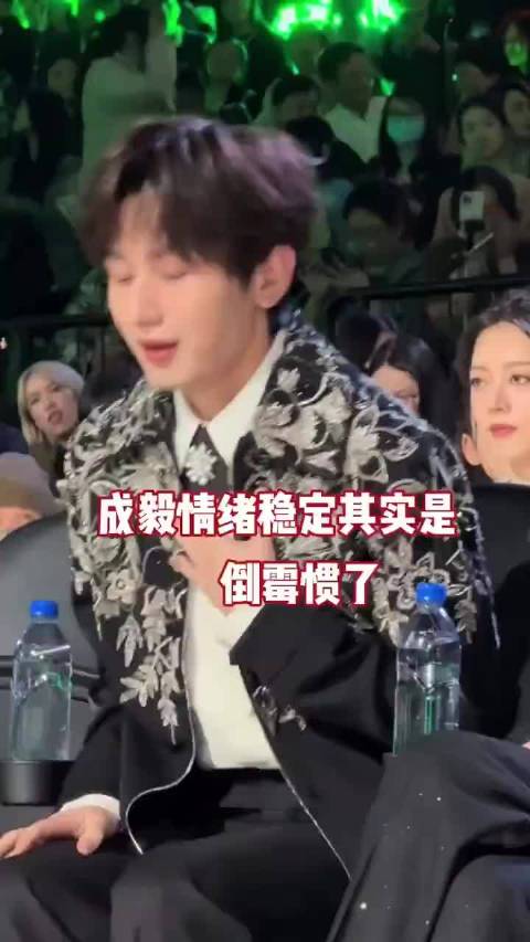 成毅被投资人疯抢，扛剧实力与长尾号召力是关键