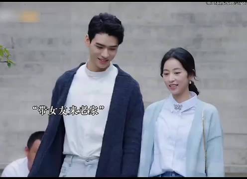 带女友回家乡，没想到男友这么受欢迎