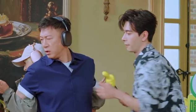一口一个宇宁的喊