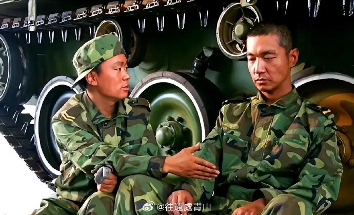 史今和伍六一在《士兵突击》续集中如何重逢？
