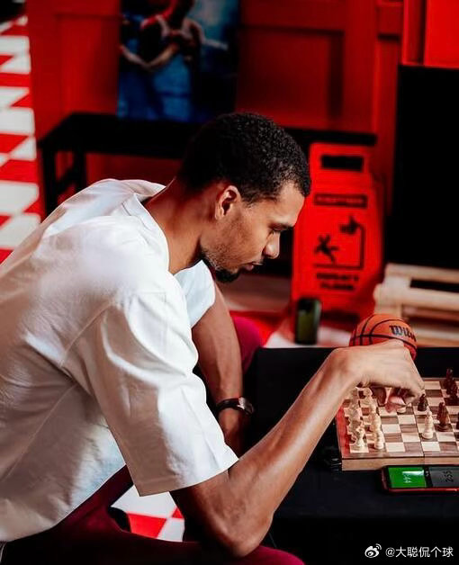 文班亚马为何会参加与儿童的国际象棋跨界活动？