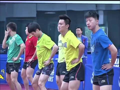 嗯，每个人的姿势都很曼妙…… 马龙 樊振东 林高远 梁靖崑