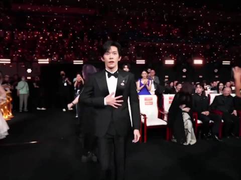 首位00后金鸡百花双料影帝，易烊千玺证明了偶像的演技