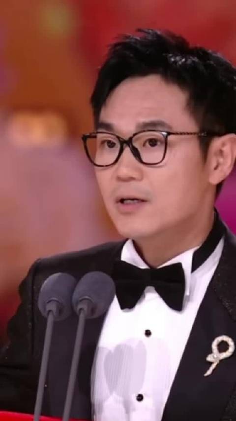 大鹏获百花奖最佳导演，非科班坚持终获认可