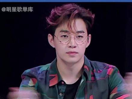 许靖韵倾情演绎陈慧娴经典粤语金曲《归来吧》，舞台魅力引爆全场喝彩！
