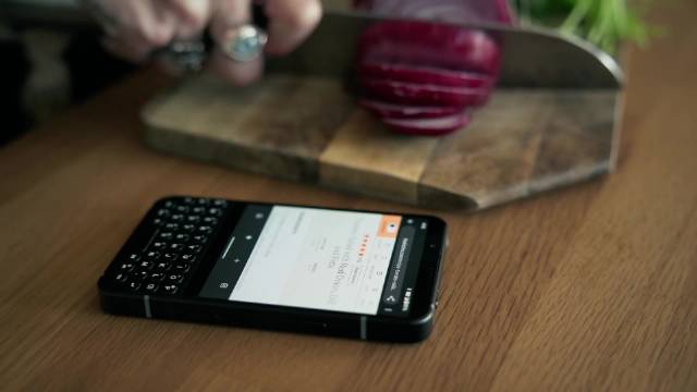 Minimal Company推出Minimal Phone 2，QWERTY键盘5G手机