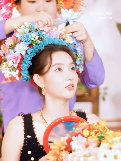 王玉雯体验泉州簪花