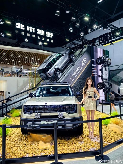 北京越野BJ30车型详情