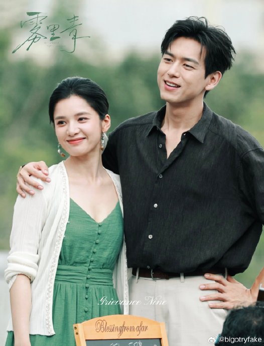 李现和张婧仪私下互动如何？