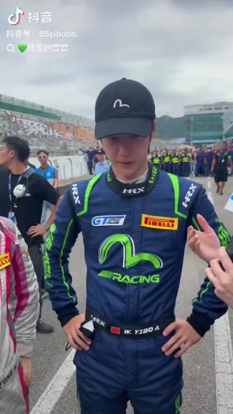 哥哥喜欢被夸具体，防守惊艳让他暗爽