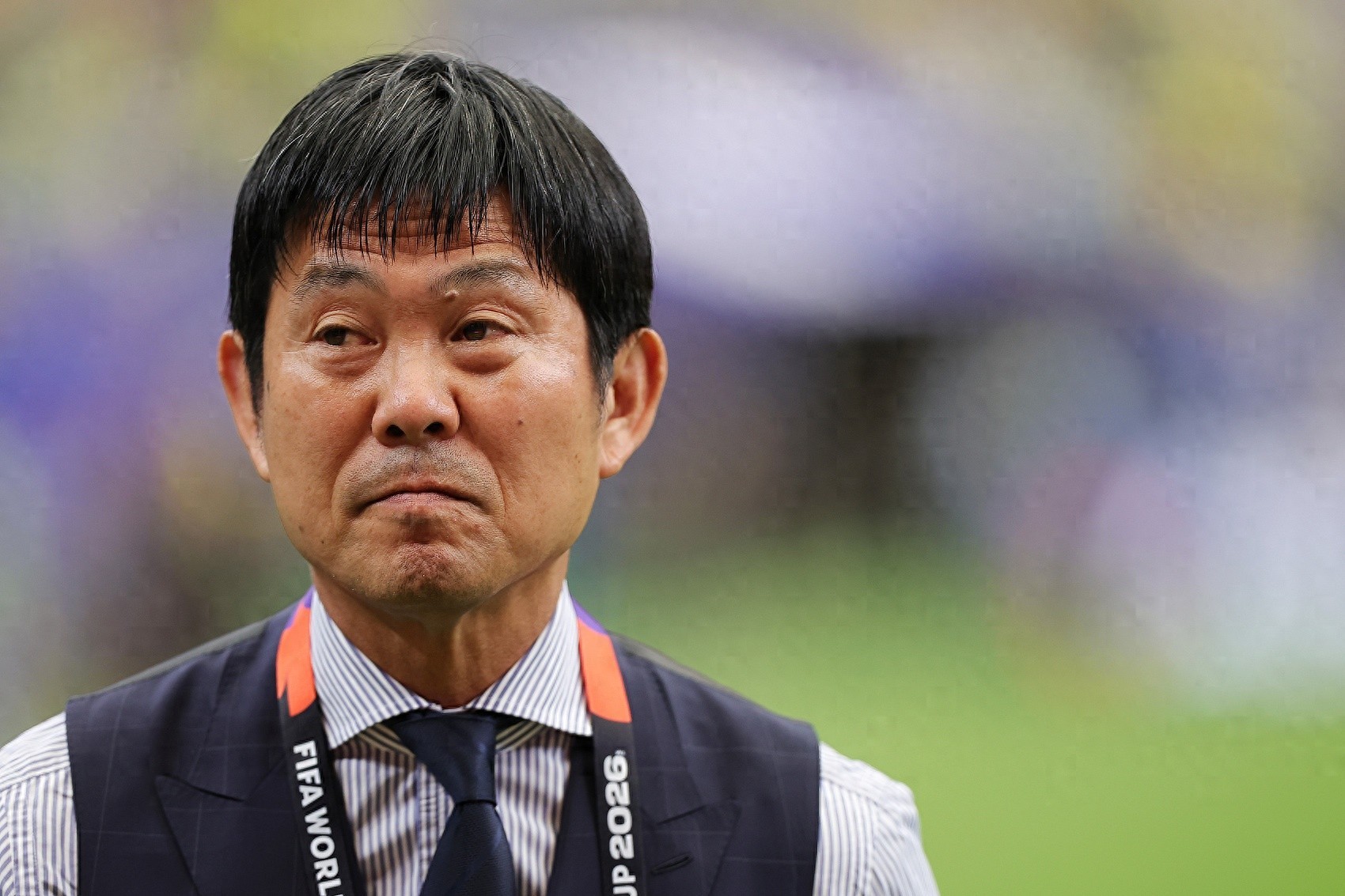 半载换帅闹剧反转！足协哭穷保帅，日本男足派系分赃还能遮掩多久