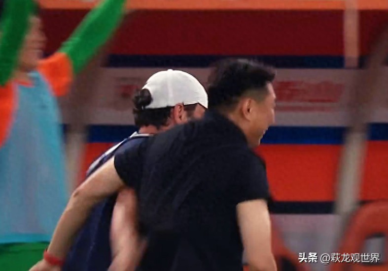 对不起了米兰！1-4太痛，泰山主场进几个？黄政宇解禁 流感的恢复