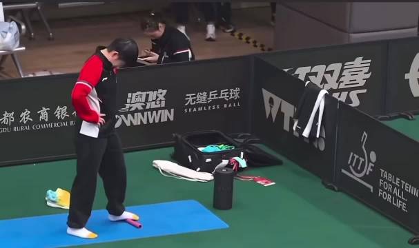 这声"宝贝"我循环了八百遍～莎莎“那也不能让你自己去～” /孙颖莎 王楚钦
