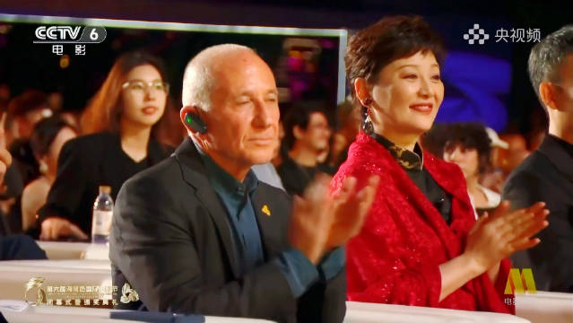 徐帆台下见证二人台上互颁最佳，缘妙不可言
