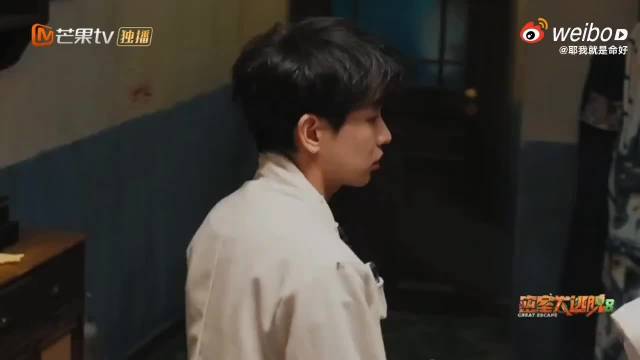张真源彭昱畅许凯轮班演小恒，画风反差大