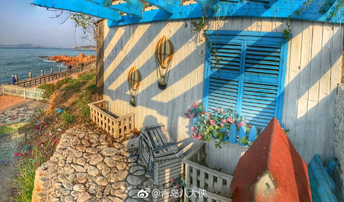 他把青岛红瓦绿树画活了,看完想立刻买票 他把青岛红瓦绿树画活了,看完想立刻买票