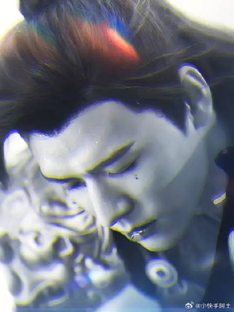 “父辈仇恨射下的一根箭，十年后正中他的眉心”