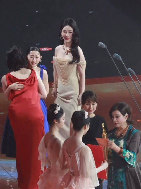 杨紫百花奖拾遗，好美