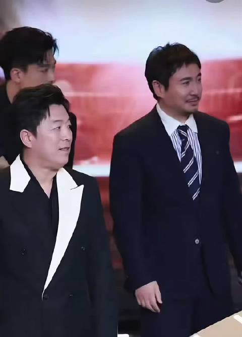 我的天，叶童一出来直接挪不开眼，气质太绝了感觉不在一个图层