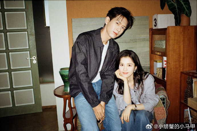 李现和张婧仪在《雾里青》中CP感如何？