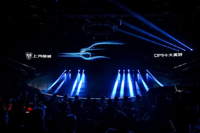 荣威imax8 dmh混动版的官方油耗是多少? 荣威imax8 dmh混动版的官方油耗是多少?