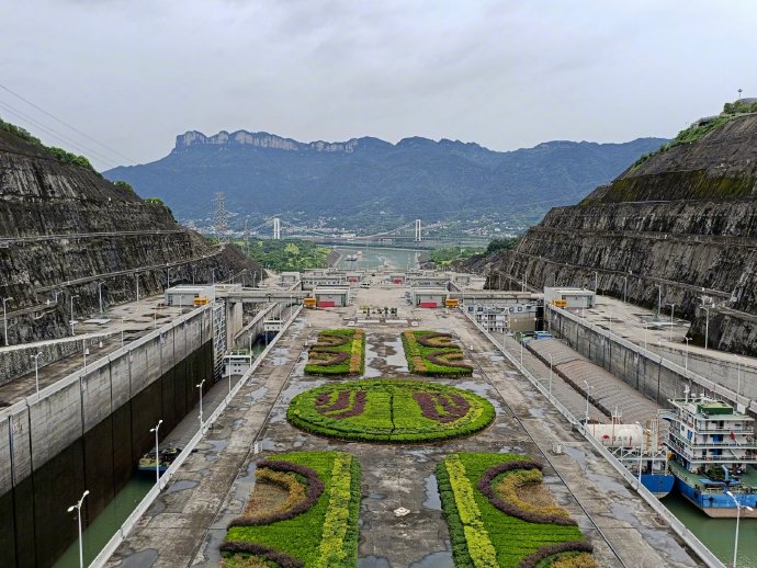 三峡枢纽如何保障民生物资和重点急运物资顺畅过坝? 三峡枢纽如何保障民生物资和重点急运物资顺畅过坝?