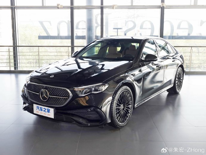 奔驰E级(进口)2026款E300豪华型运动版落地价大约多少钱？