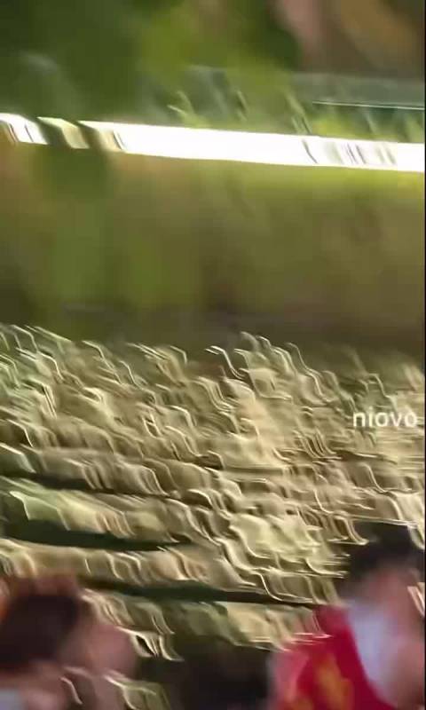 黄明昊被郭京飞亲口认证大气，爽快通透