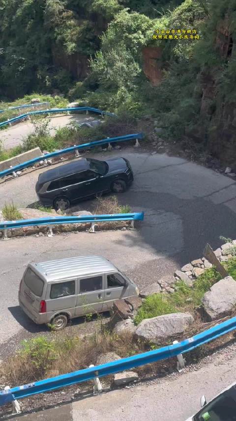 极氪9x挑战太行山十六拐！