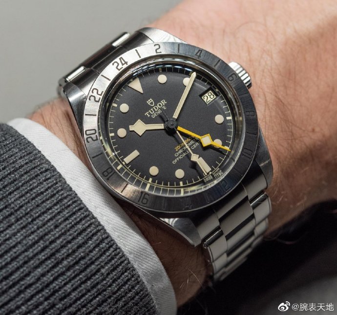 帝舵碧湾和劳力士水鬼的品牌历史和背景有什么不同? 帝舵碧湾和劳力士水鬼的品牌历史和背景有什么不同?