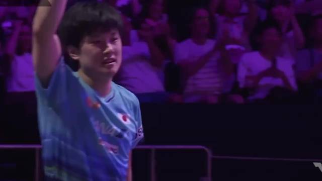他明明是日本一单，却在模仿国乒选手！樊振东 张本智和 乒乓球