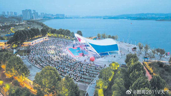 24队激战汉江之畔!湖北村BA总决赛火热开赛 24队激战汉江之畔!湖北村BA总决赛火热开赛