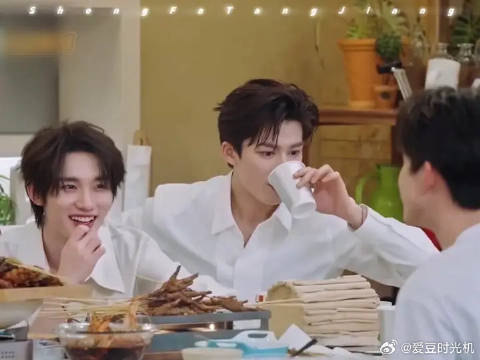 丁程鑫：我不是j人，我是p人