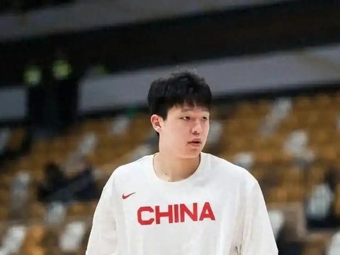 杨瀚森近日回国，大概率现身17号热身赛场边，郭士强需用好他！