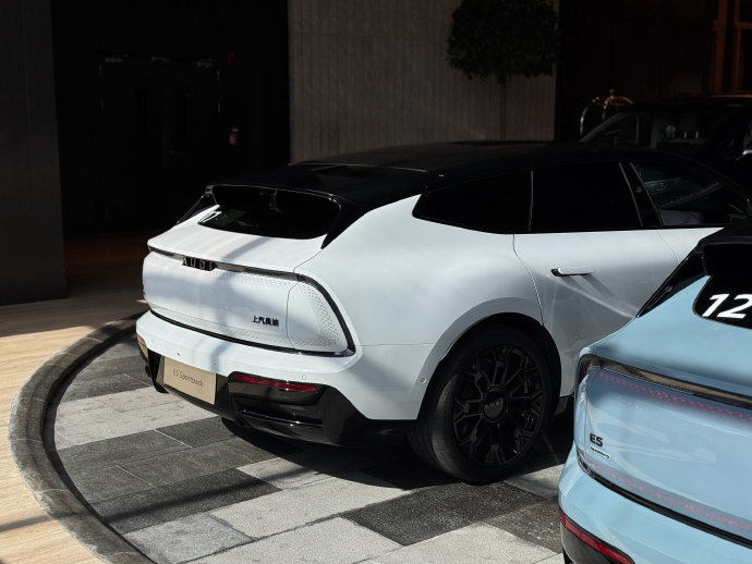 奥迪E5 Sportback和小米SU7的内饰有什么不同? 奥迪E5 Sportback和小米SU7的内饰有什么不同?