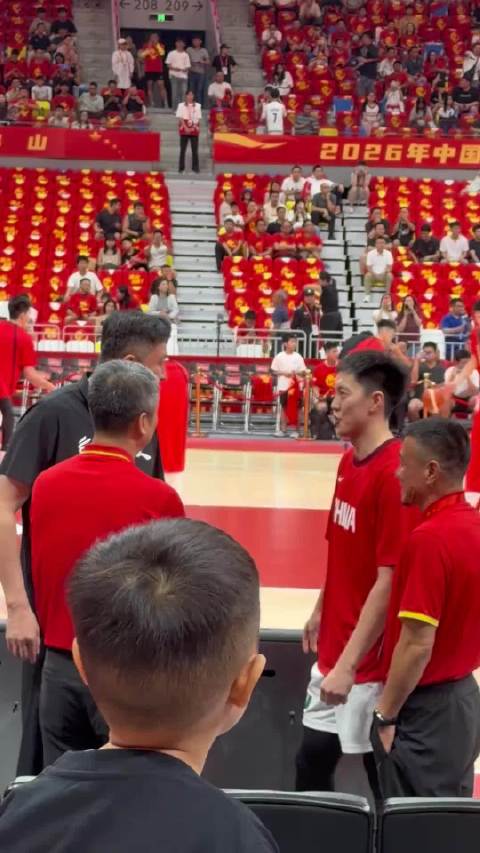 杜导来指导小胡了